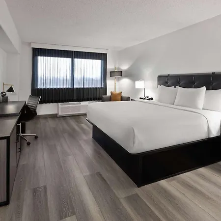 La Quinta Inn & Suites By La Quinta Inn & Suites By Wyndham Washington Dc Noma